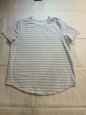 lululemon athletica Love Crew Size 8